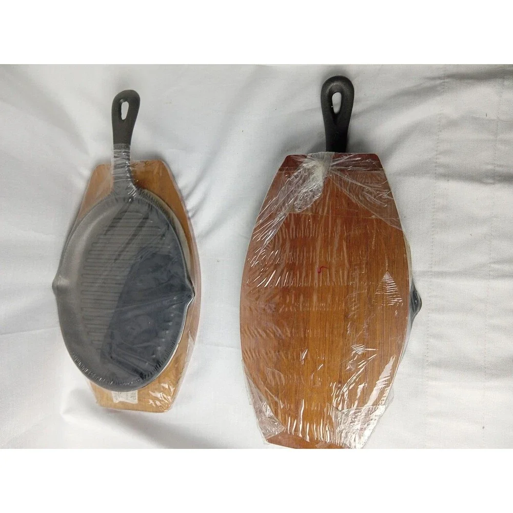 Cast Iron Fajita Pan w/Wood Base and Handle Cover Set of 2